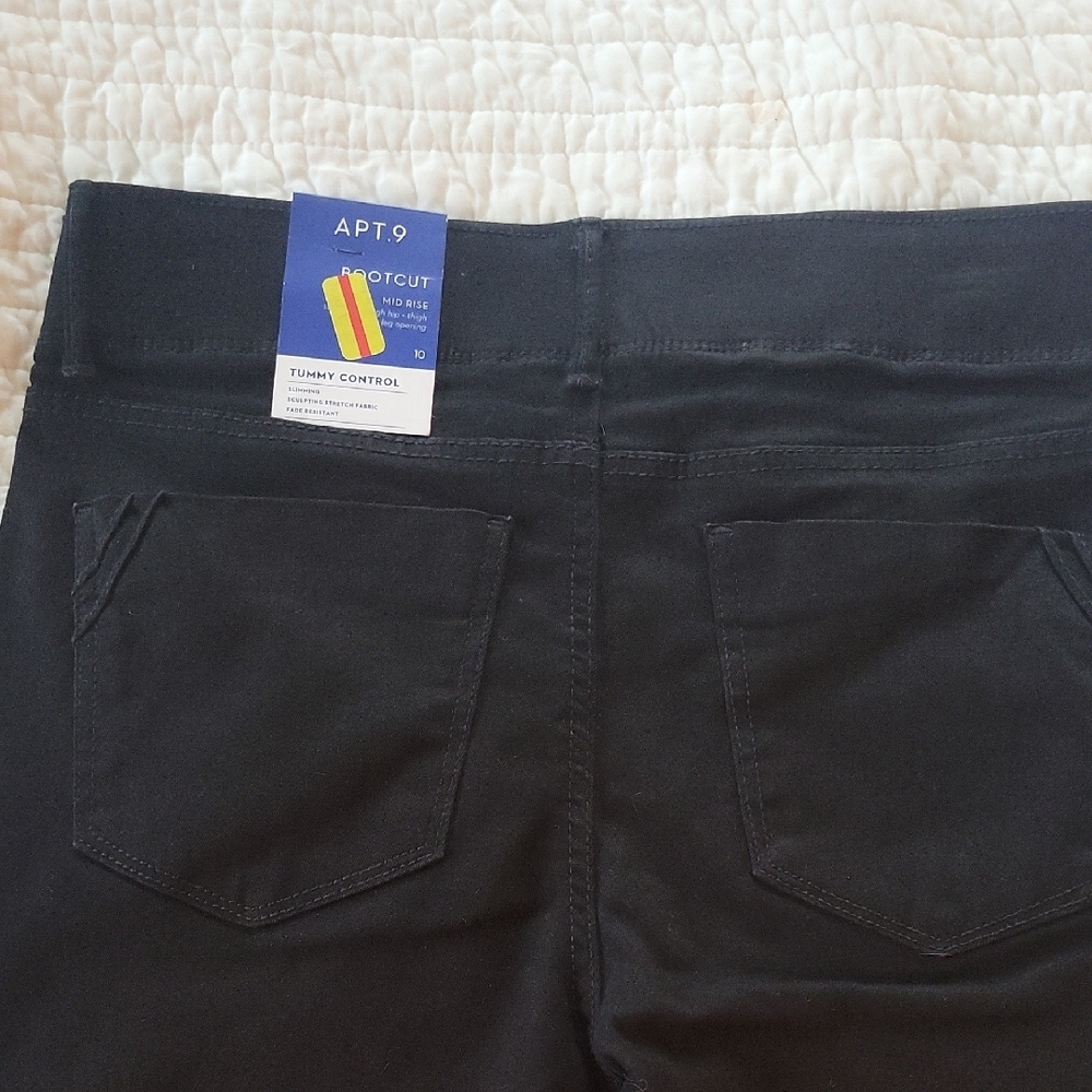 Apt. 9 Women's Black Boot Cut Jeans - Picture 2 of 4